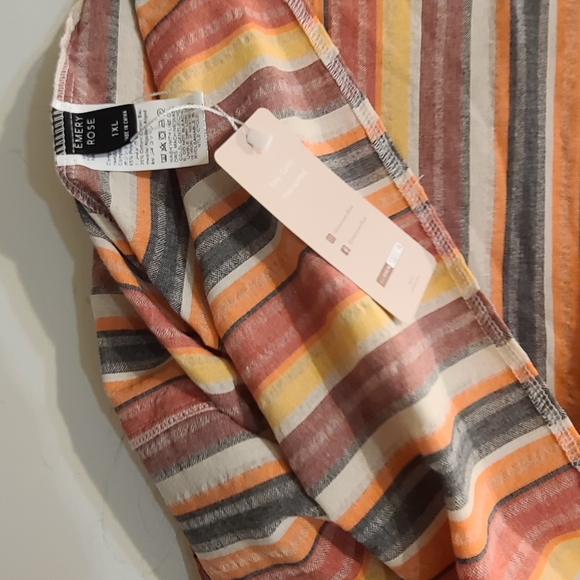 Multicolor Striped Sleeveless Tank Top - Picture 5 of 5